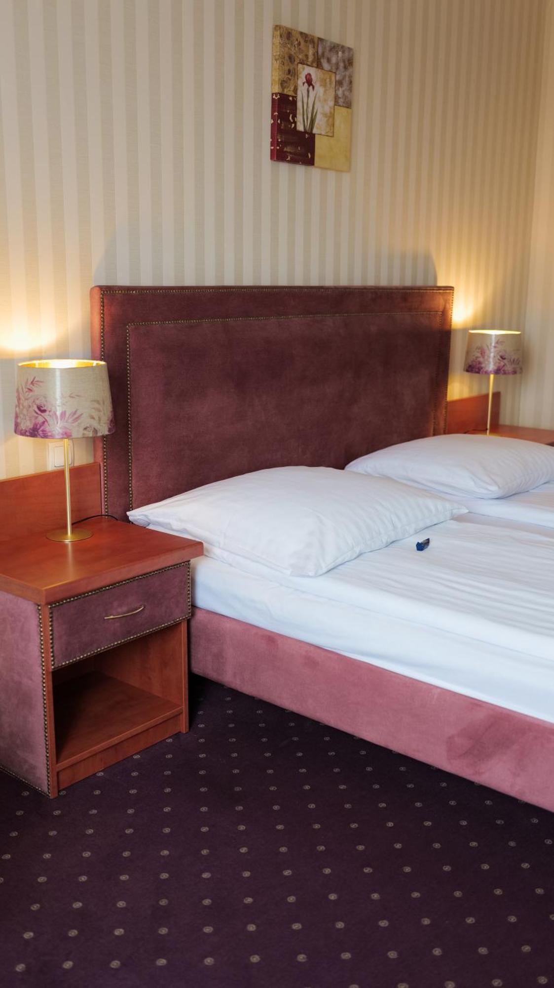 Hotel Sen Σwiebodzin Εξωτερικό φωτογραφία