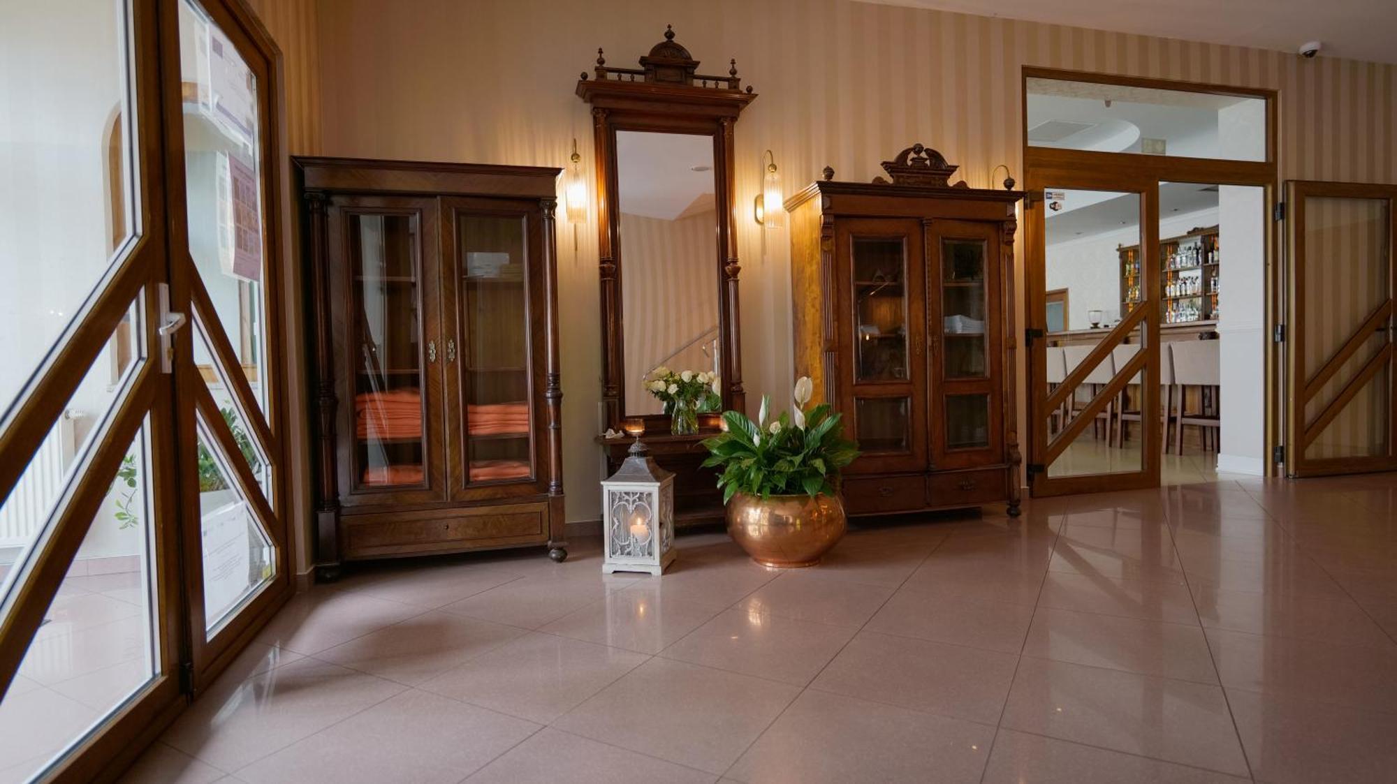 Hotel Sen Σwiebodzin Εξωτερικό φωτογραφία
